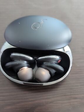 Anker Liberty Pro 3 Wireless Earbuds in Matte Black